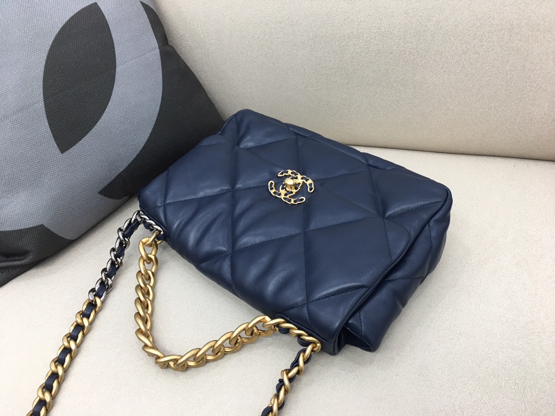 Lambskin 19 Large Handbag Flap Bag AS1161 Dark Blue